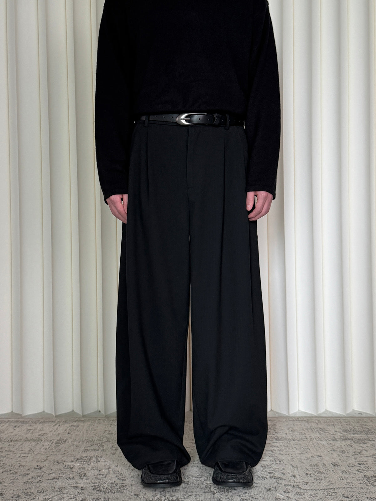 Subtle Texture Wool Double-Pleat Trousers