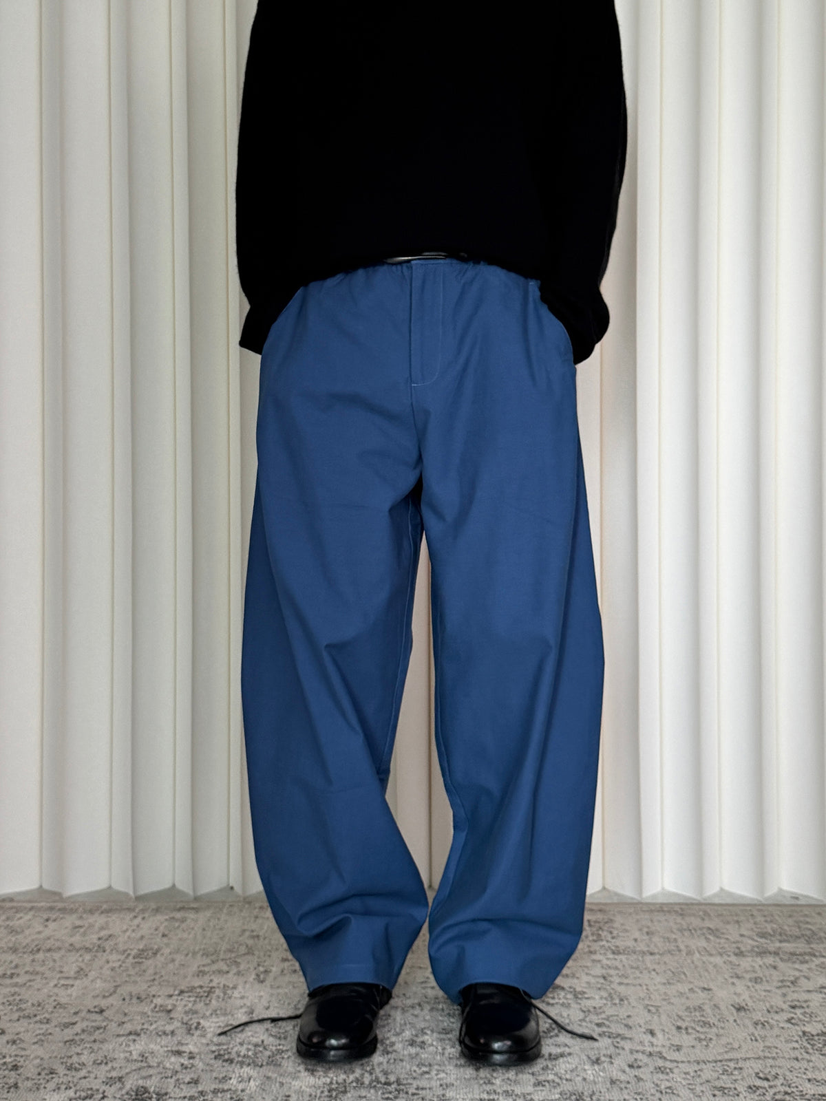Side-Pleat Structured Casual Trousers